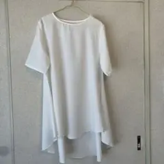 お値下げ　ほぼ新品　トップス　白