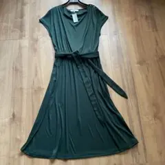 新品　アンタイトル ロングワンピース　グリーン