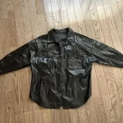 黒 合成皮革 シャツジャケット