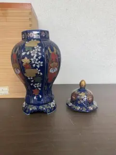 古伊万里 染付 蛸唐草 壺 - 生活骨董と古布のアンティーク