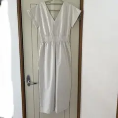 &.NOSTALGIAアイボリー Vネック オールインワン