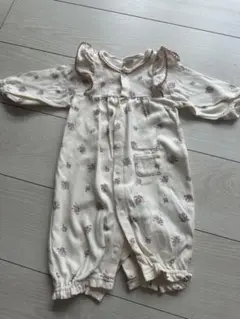 petitmain 花柄ロンパース フリル付き クリーム色 未使用品