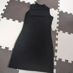 ブラックノースリーブミニワンピース