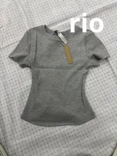 skims グレー 半袖Tシャツ フィットデザイン 未使用タグ付き