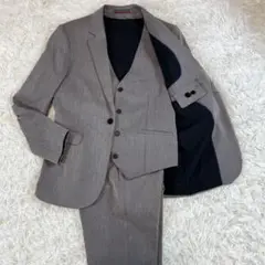スーツセットアップ　スリーピース　グレー