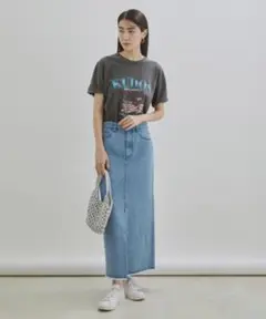 サロンアダムエロペ　フロントスリットデニムタイトスカート