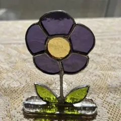 ステンドグラス　紫のお花の置物