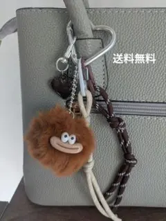 【カラビナ付き】じゃらじゃらキーホルダー　バッグチャーム　パラコード　もけもけ
