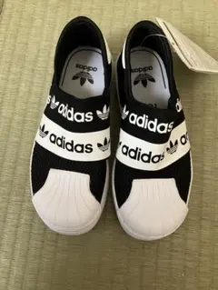 adidas スリッポン 18cm 新品未使用タグ付き