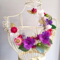 三日月型リース　ハンドメイドリース　紫のリース　手作りリース