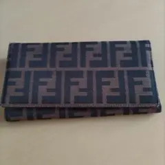 Fendi 二つ折り財布 ブラウン ブラック