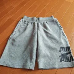 グレー ハーフパンツ プリントロゴ
