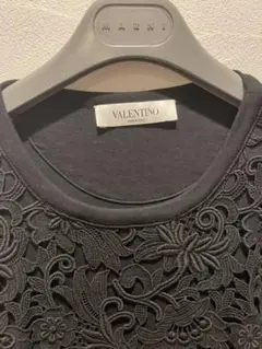 未使用 VALENTINO 黒ヘビーレースTシャツ