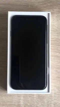iPhone SE 第3世代 ミッドナイト64GB バッテリー100%