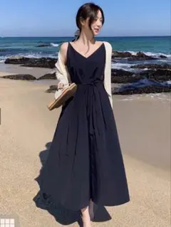 リボンベルト付きVネックワンピース
