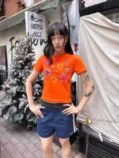 小顔見え×美シルエット／y2k フラワー柄 ショート丈Tシャツ 平成女児