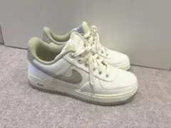 Nike Air Force ベージュ ペール バニラ