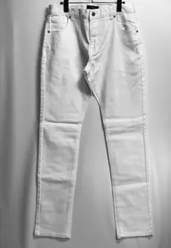 新品‼️ストレッチ❗ホワイトデニムパンツ❗サイズ-LL、訳あり❗