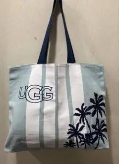 新品　アグUGG ハワイ限定 キャンパス地 刺繍入り トートバッグ❣️