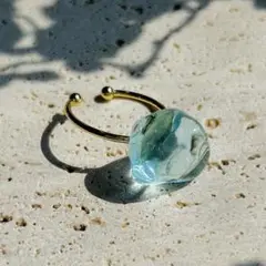 海の欠片をまとう　シーグラスのリング　NO.9