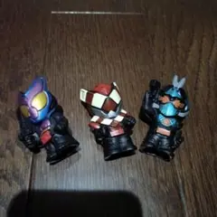 中古品　仮面ライダー　ガヴ　ヴァレン　ガッチャード フィギュア 3体セット