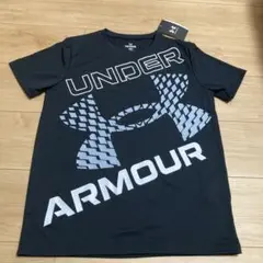 新品未使用タグ付き　アンダーアーマー　Tシャツ　サイズ160