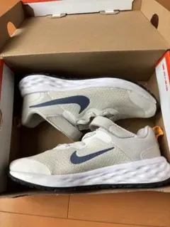 ナイキ レボリューション6 19.5cm. Nike