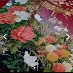 新品未使用✴️正絹振袖 高級ちりめん生地に格調高い古典柄が大変上品です。