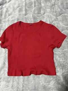 【値下げ】UNIQLOレッド クロップドTシャツ Lサイズ