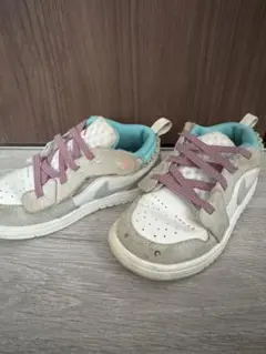 Item thumbnail for item 867cf519-a047-4136-adb8-4a5eb018b1b6