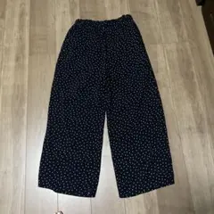 美品　黒と白のドット柄ロングフレアパンツＦ