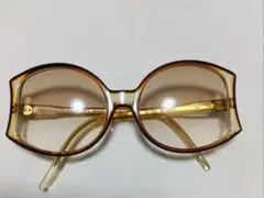 Item thumbnail for item 04b64898-c369-4f49-8e47-28a6ea7c16a1