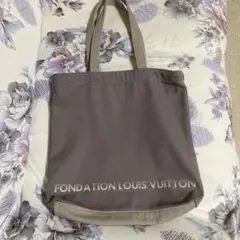 FONDATION LOUIS VUITTON トートバッグ