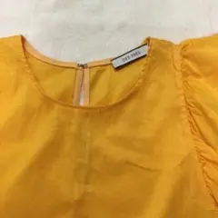 DES PRÉS COTTON 100%フリル付きノースリーブシャツ イエロー