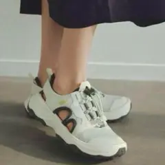 テバ　teva サンダル　スポーツサンダル　KEEN UGG 未使用 emmi
