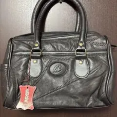 黒レザー ハンドバッグ ロゴ入り