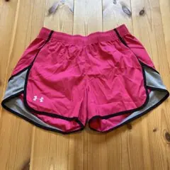 アンダーアーマー　ショートパンツ
