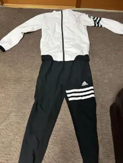 adidas ジャケットとパンツ上下セット