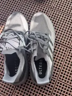 adidas ULTRABOOST 5 26.0