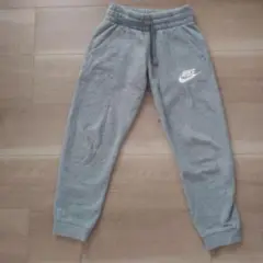Nike キッズスウェットパンツ　130