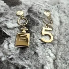 CHANEL シャネル チャーム no5 香水