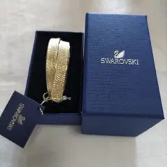 新品 スワロフスキー バングル ブレスレット ゴールド×ゴールド Mサイズ