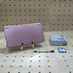 動作品/整備・点検済み ニンテンドー3DS 本体 ミスティーピンク（付属品あり）
