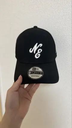 9FORTY クラシックロゴ ブラック × ホワイト
