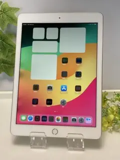 Apple iPad 第6世代 128GB Wi-Fiモデル MR7K2J/A
