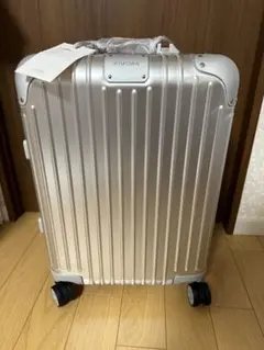 新品未使用 本体+ホイールセット リモワ オリジナル キャビン ツイスト