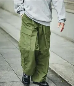 【美品】FREAK’S STOREフリークスストア　ワイドシルエットカーゴパンツ