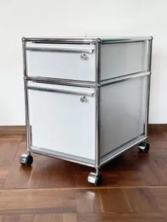 定価19万円 USM ハラー ロールボーイ 2段 キャスター ワゴン ホワイト USM Haller(ハラー)のロールボーイ/鍵付です♪モダンクラシック