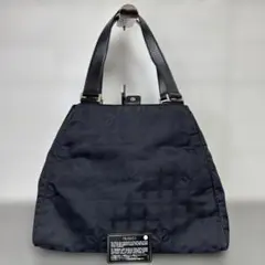 Item thumbnail for item fe37d8b7-afe0-4765-bcc0-140d0546526e