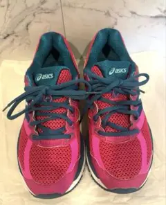 asics シューズ　24.5センチ